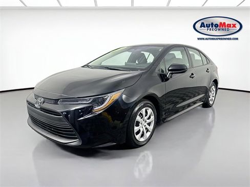 Used 2024 Toyota Corolla LE image 4