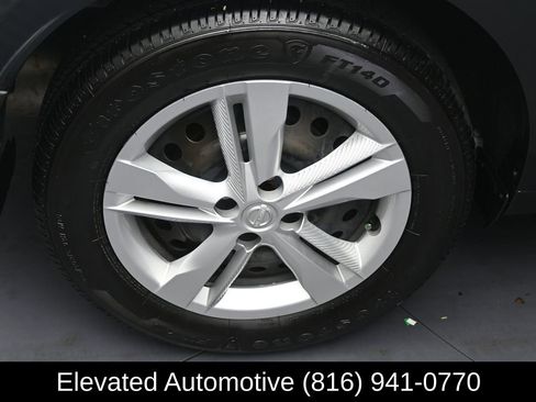 Used 2023 Nissan Kicks S image 5