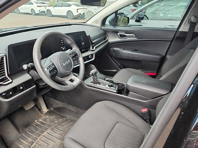 Used 2023 Kia Sportage LX AWD/4WD image 26