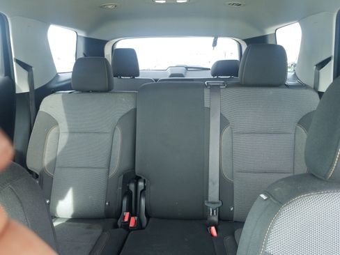 Used 2021 Chevrolet Traverse LS FWD image 19