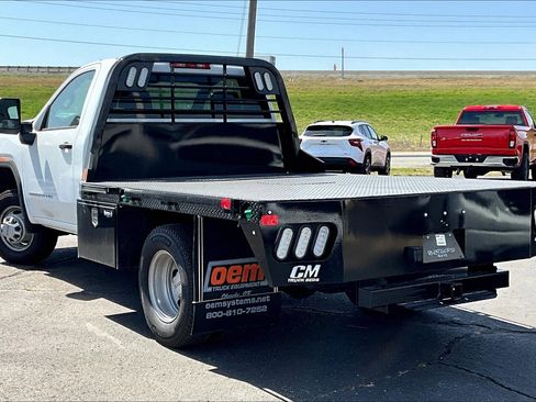 New 2024 GMC Sierra 3500 Pro w/ Convenience Package image 3