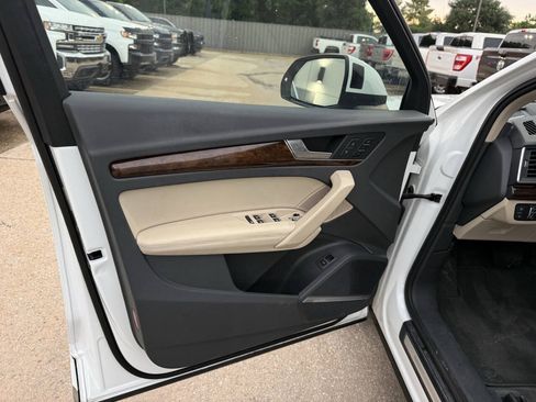 Used 2018 Audi Q5 Prestige w/ Prestige Package AWD/4WD image 8