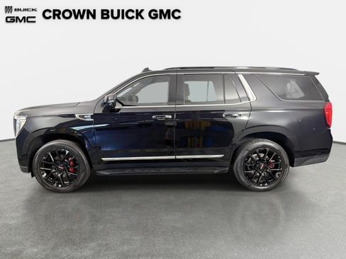 Certified 2022 GMC Yukon SLT w/ SLT Premium Package AWD/4WD image 8