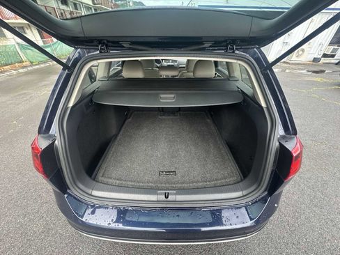 Used 2017 Volkswagen Golf Alltrack S AWD/4WD image 24