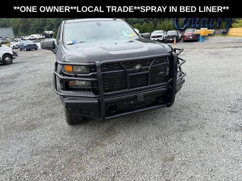 Used 2022 Chevrolet Silverado 1500 Custom AWD/4WD image 1