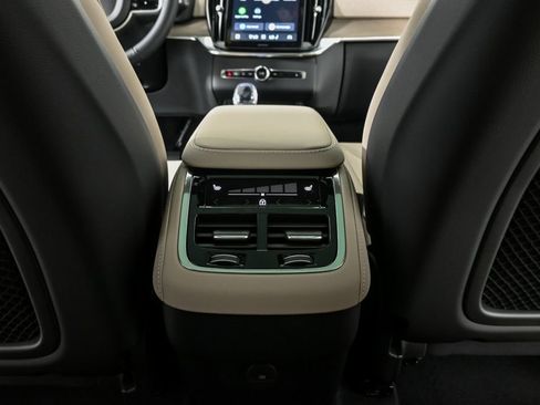 New 2026 Volvo XC90 B6 Plus w/ Protection Package Premier image 20
