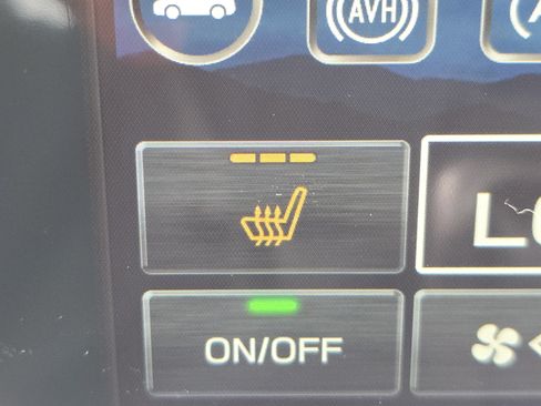 Certified 2025 Subaru Outback Onyx Edition w/ Popular Package #2 AWD/4WD image 11