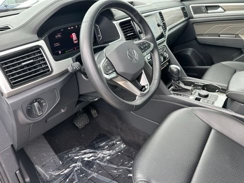 Used 2023 Volkswagen Atlas SEL AWD/4WD image 24