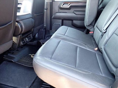Used 2022 GMC Sierra 1500 SLT AWD/4WD image 8