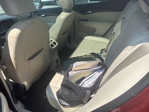 Used 2022 Buick Envision Avenir w/ Safety Package FWD image 36