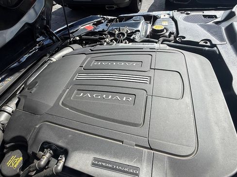 Used 2017 Jaguar F-TYPE Coupe RWD image 35