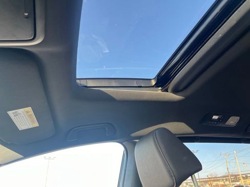 Used 2024 Honda Odyssey Sport image 18