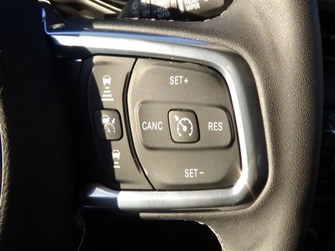 Certified 2025 Jeep Wrangler Unlimited Sahara AWD/4WD image 23
