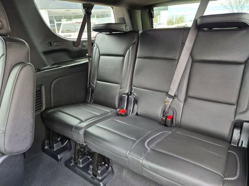 Used 2025 GMC Yukon XL Denali AWD/4WD image 25