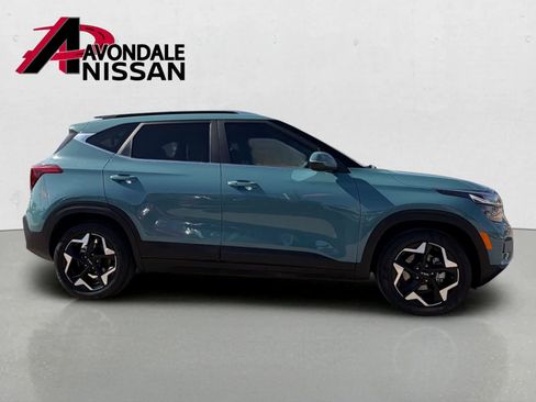 Used 2024 Kia Seltos EX FWD image 7