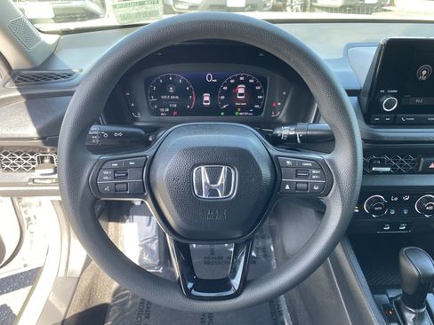 Used 2025 Honda Accord SE image 25
