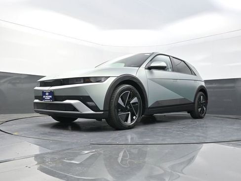 New 2026 Hyundai Ioniq 5 SEL AWD/4WD image 32