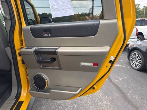 Used 2003 HUMMER H2 w/ Preferred Equipment Group AWD/4WD image 22