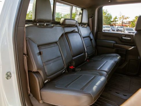 Used 2020 GMC Sierra 3500 Denali w/ Denali Ultimate Package AWD/4WD image 12