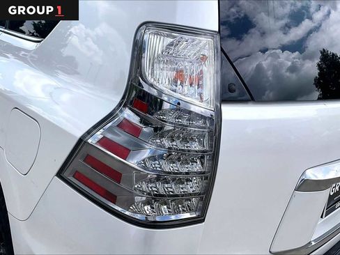 Certified 2023 Lexus GX 460 Premium AWD/4WD image 26