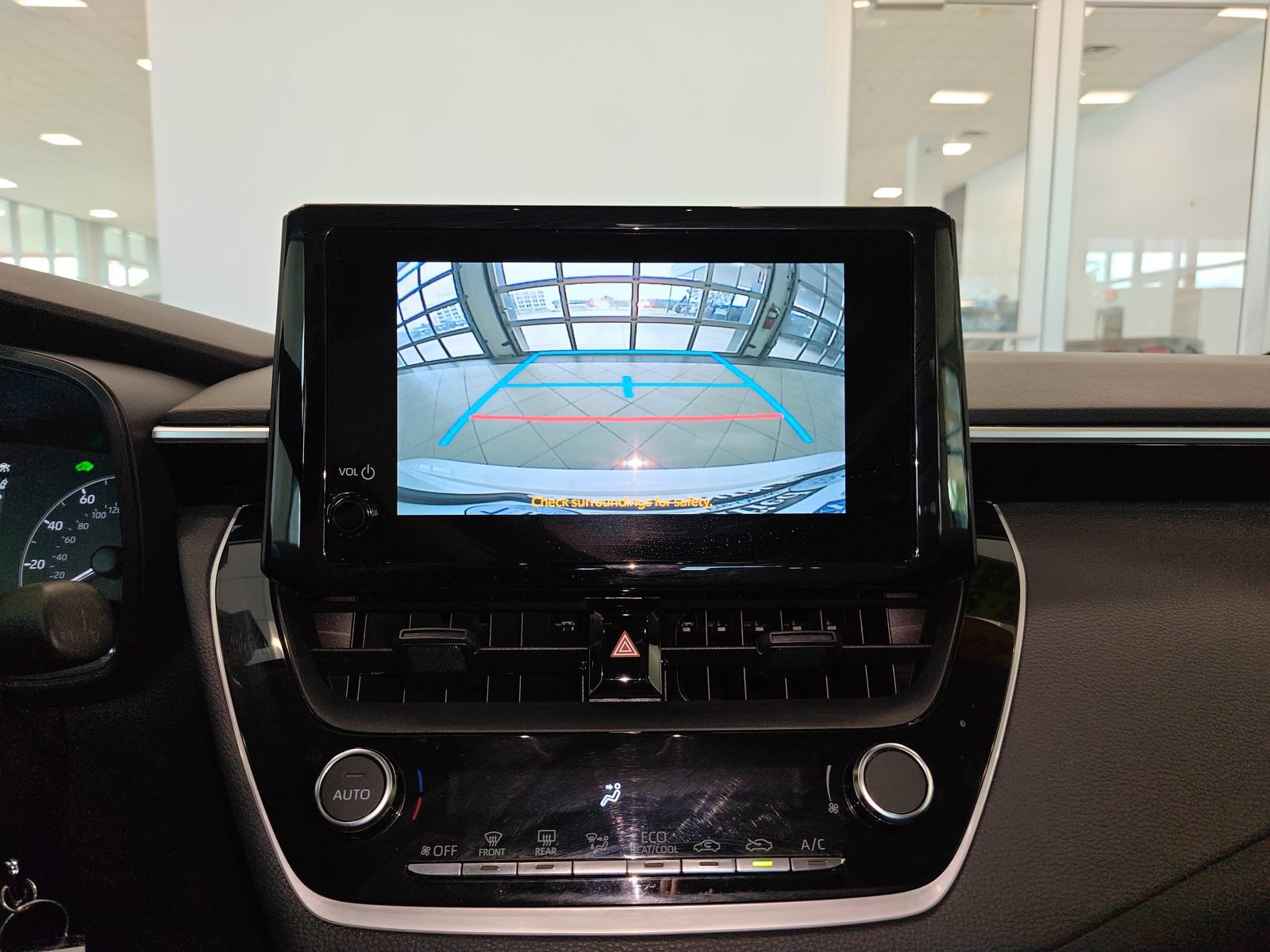 Used 2025 Toyota Corolla LE FWD image 22