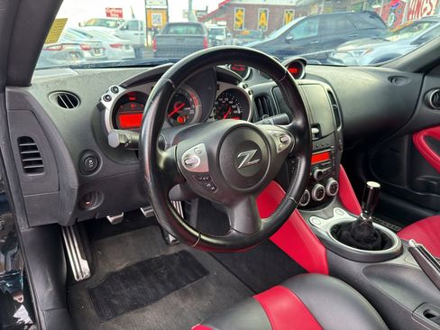 Used 2013 Nissan 370Z NISMO w/ Bose Pkg image 11