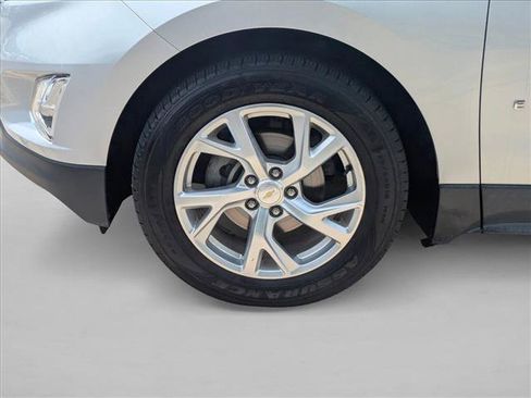 Used 2019 Chevrolet Equinox Premier FWD image 22