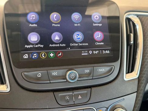 Used 2021 Chevrolet Malibu LT FWD image 19