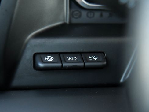 Used 2022 GMC Sierra 1500 AT4 w/ AT4 Premium Package image 43