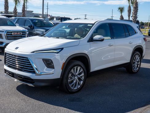 New 2026 Buick Enclave Preferred w/ Power Package image 7