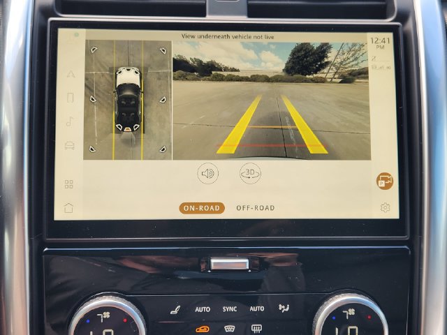 Used 2024 Land Rover Discovery Dynamic SE AWD/4WD image 15
