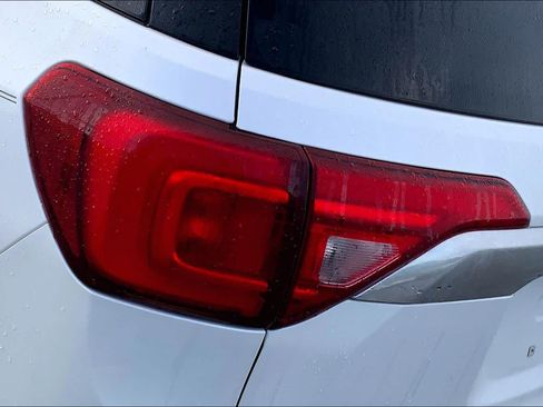 Used 2019 GMC Acadia Denali w/ Technology Package AWD/4WD image 27