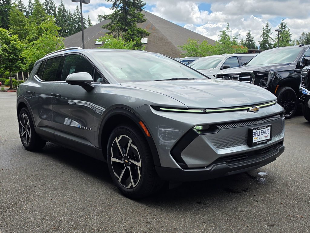 New 2026 Chevrolet Equinox EV LT AWD/4WD image 7