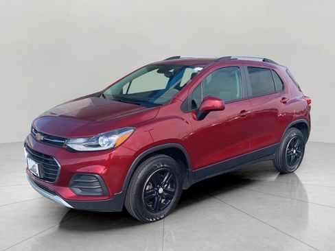 Used 2021 Chevrolet Trax LT w/ Driver Confidence Package AWD/4WD image 4