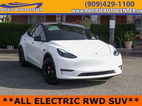 Used 2024 Tesla Model Y Long Range RWD image 1