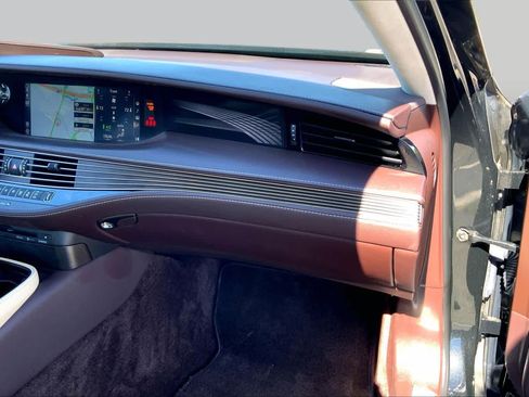 Used 2018 Lexus LS 500 AWD w/ Interior Upgrade Package image 19