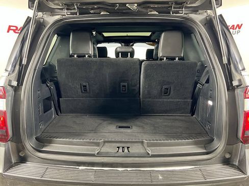 Used 2020 Ford Expedition XLT w/ Equipment Group 201A AWD/4WD image 25