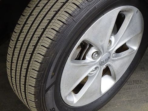 Used 2020 Kia Soul LX image 38