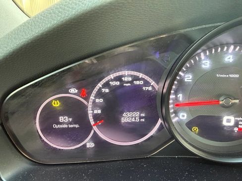 Used 2021 Porsche Cayenne AWD/4WD image 34