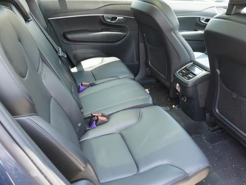 Used 2020 Volvo XC90 T5 Momentum FWD image 13