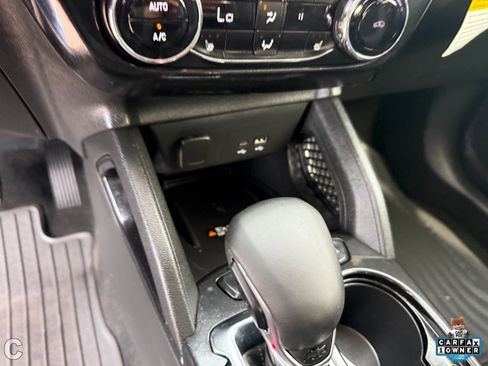 Certified 2024 Chevrolet TrailBlazer LT w/ Convenience Package FWD image 22