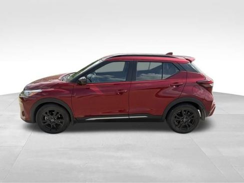 Used 2022 Nissan Kicks SR FWD image 7