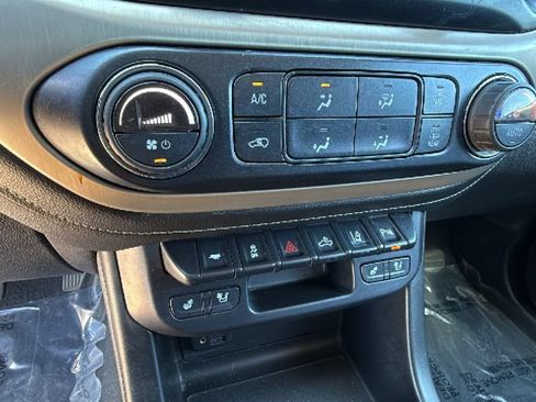 Used 2019 GMC Canyon Denali AWD/4WD image 14