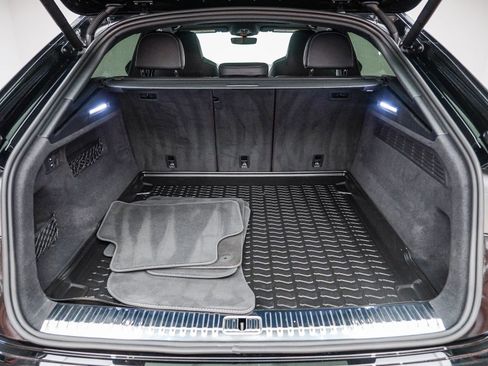 Used 2021 Audi SQ8 Prestige w/ Prestige Package image 28