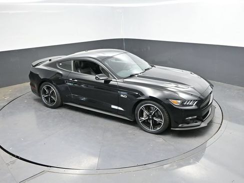 Used 2016 Ford Mustang GT Premium w/ Equipment Group 401A RWD image 34
