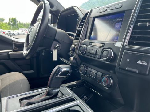 Used 2019 Ford F150 XLT w/ Equipment Group 302A Luxury AWD/4WD image 14