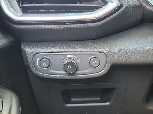 Used 2023 Chevrolet TrailBlazer LT w/ Convenience Package image 14