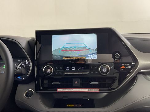 New 2026 Toyota Highlander XLE AWD/4WD image 27