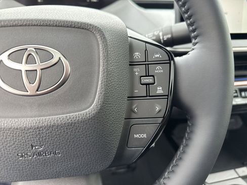 New 2026 Toyota Prius XLE image 32