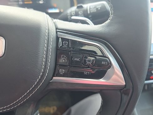 Used 2024 Jeep Grand Cherokee Overland w/ Adv Protech Group III image 22